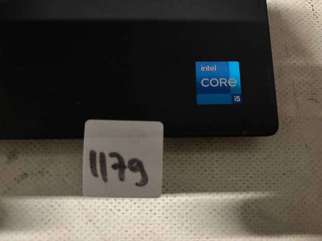 Dell - laptop - afbeelding 2 van  3