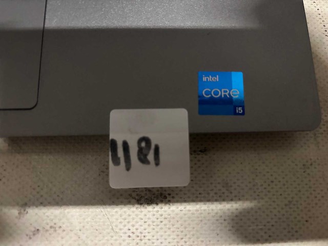 Dell - laptop - afbeelding 2 van  3