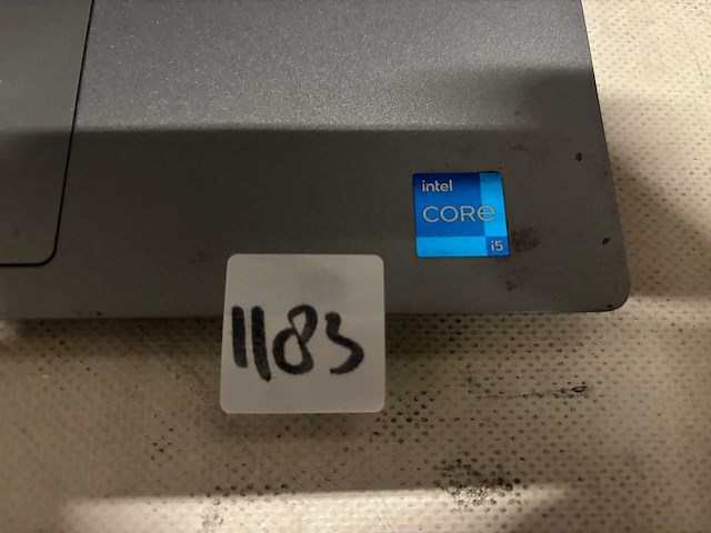 Dell - laptop - afbeelding 2 van  3