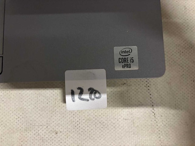 Dell - laptop - afbeelding 2 van  3