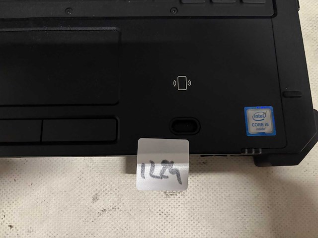 Dell - laptop - afbeelding 2 van  3