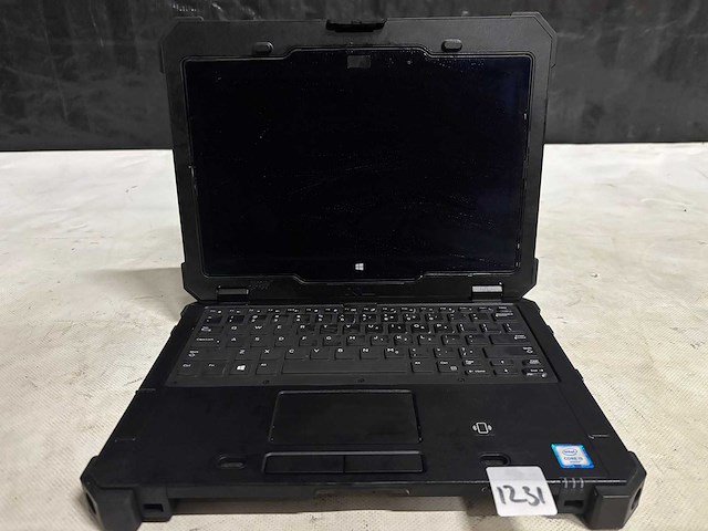 Dell - laptop - afbeelding 1 van  3