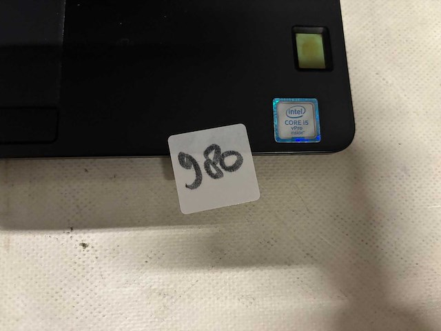 Dell - laptop - afbeelding 2 van  3