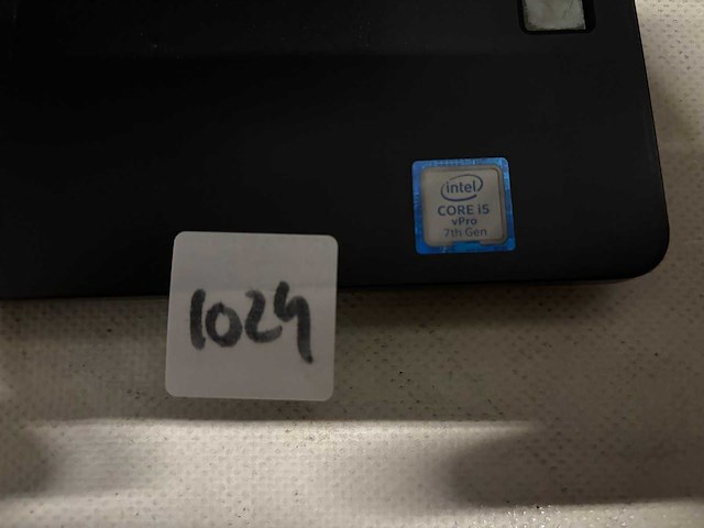 Dell - laptop - afbeelding 2 van  3