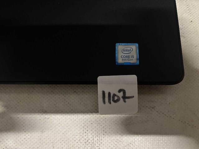 Dell - laptop - afbeelding 2 van  3
