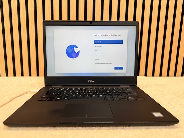 Dell - latitude 3400 - i5 / 16gb / 256gb / 13,9" laptop - afbeelding 1 van  7