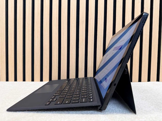 Dell - latitude 5290 2-in-1 - i5 / 8gb / 256gb / 12,2" laptop - afbeelding 3 van  9