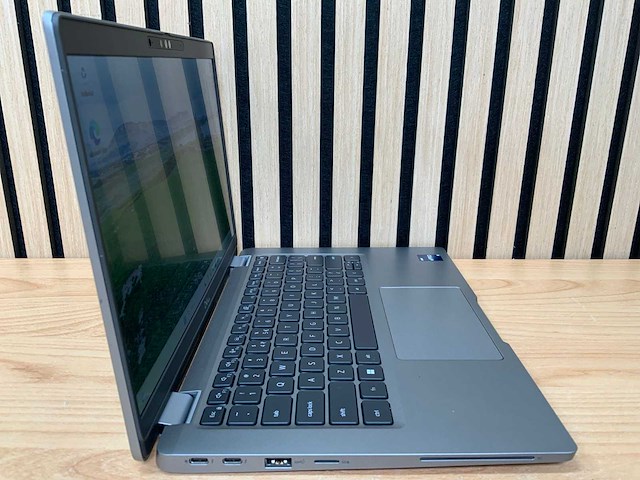 Dell - latitude 5330 - i5 / 8gb / 256gb / 13,3'' laptop - afbeelding 4 van  7