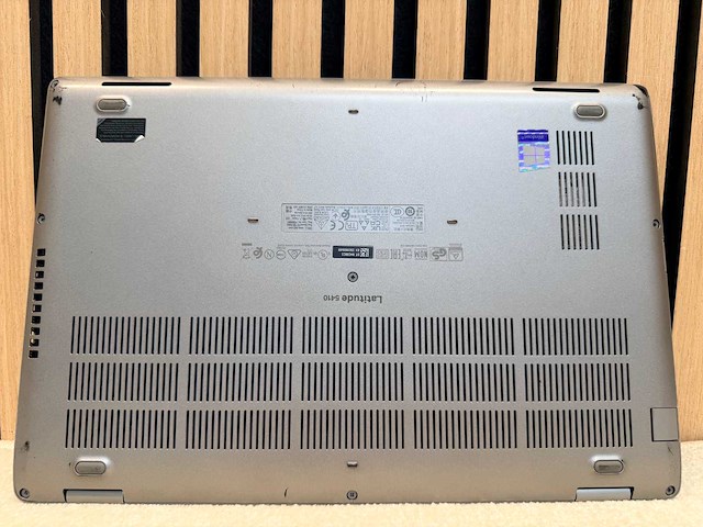 Dell - latitude 5410 - i5 / 16gb / 256gb / 13,9" laptop - afbeelding 8 van  11