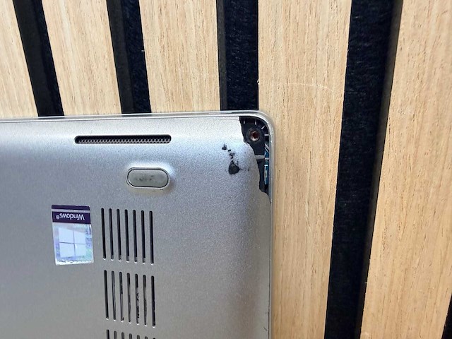 Dell - latitude 5410 - i5 / 16gb / 256gb / 13,9" laptop - afbeelding 9 van  11
