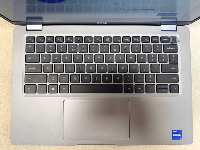 Dell - latitude 5420 - i5 / 8gb / 256gb / 13,9" laptop - afbeelding 4 van  9
