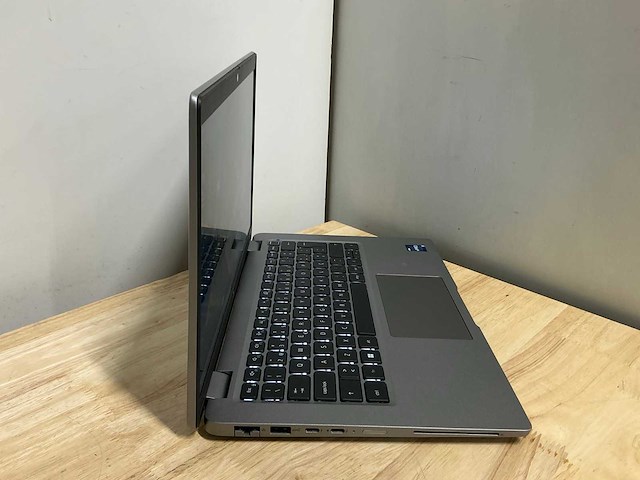 Dell - latitude 5440(i7-gen13) - laptop - afbeelding 4 van  7