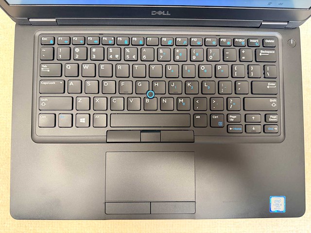 Dell - latitude 5490 - i5 / 16gb / 256gb / 13,9" laptop - afbeelding 4 van  7