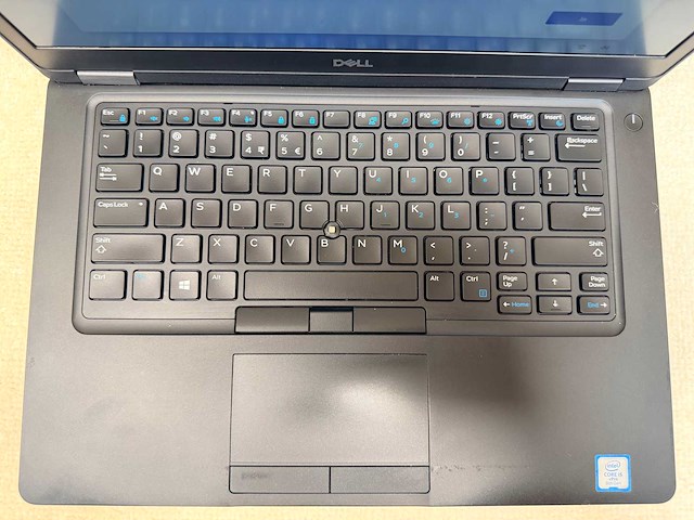 Dell - latitude 5490 - i5 / 32gb / 256gb / 13,9" laptop - afbeelding 7 van  12