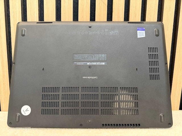 Dell - latitude 5490 - i5 / 8gb / 256gb / 13,9" laptop - afbeelding 6 van  6