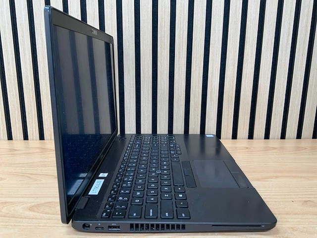 Dell - latitude 5500 gen 8 - laptop - afbeelding 5 van  8
