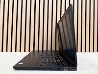 Dell - latitude 5590 - i5 / 16gb / 256gb / 15,3" laptop - afbeelding 3 van  6