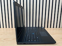 Dell - latitude 5590 gen 8 - laptop - afbeelding 2 van  3