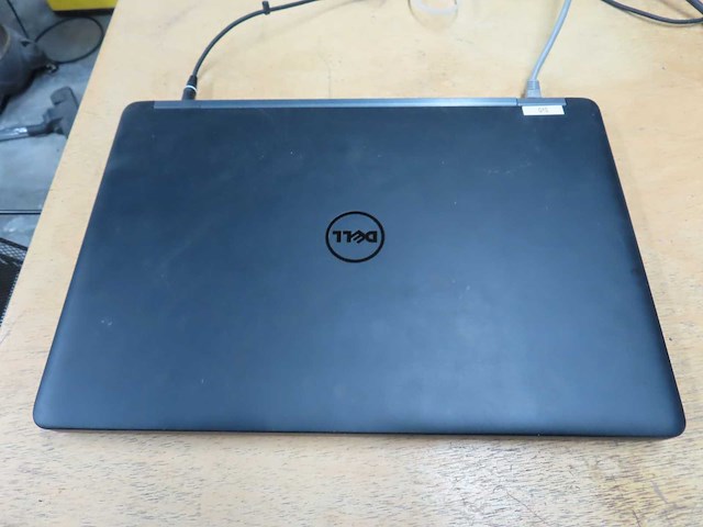 Dell - latitude e5550 - laptop - afbeelding 2 van  2