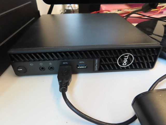 Dell - optiplex 3080 - desktop met ups - afbeelding 2 van  9