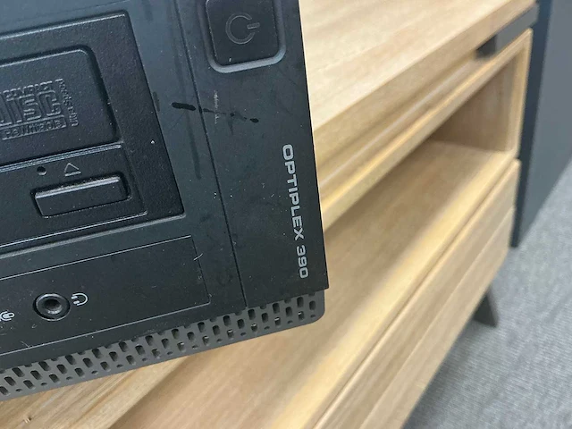 Dell - optiplex 390 - desktop - afbeelding 3 van  4