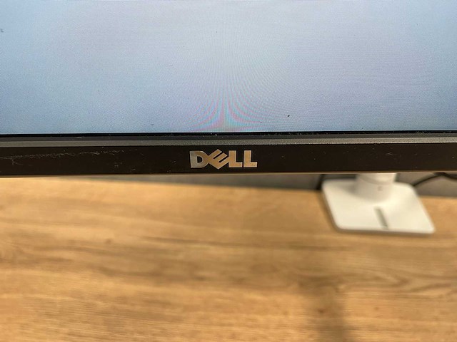 Dell - p2414 - 24" monitoren met dubbele monitorarm - afbeelding 4 van  9