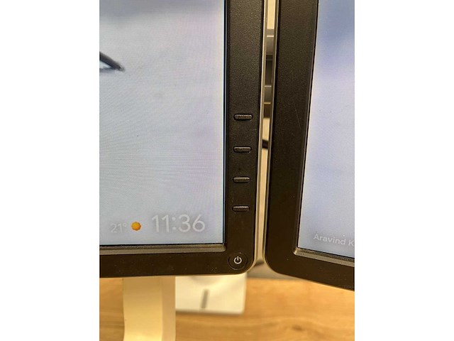 Dell - p2414 - 24" monitoren met dubbele monitorarm - afbeelding 14 van  18