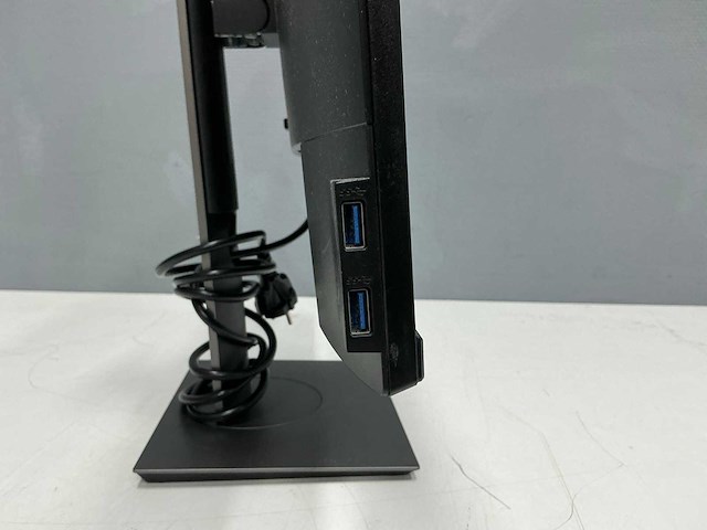 Dell - p2419h - monitor - afbeelding 3 van  11