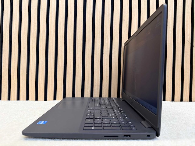 Dell - vostro 3500 - i3 / 16gb / 512gb / 15,3" laptop - afbeelding 3 van  7