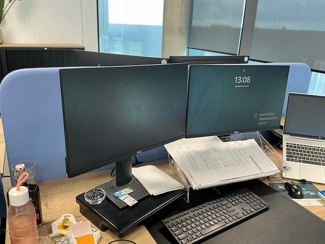 Dell 24 inch monitor met dockingstation (16x) - afbeelding 11 van  19