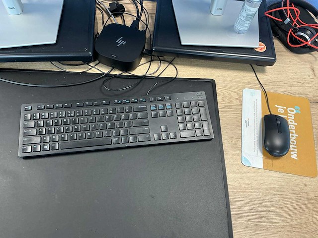 Dell 24 inch monitor met dockingstation (16x) - afbeelding 16 van  19