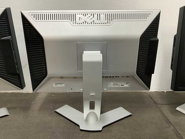 Dell 2407wfpb, w2600, u2412mb monitor (6x) - afbeelding 13 van  20