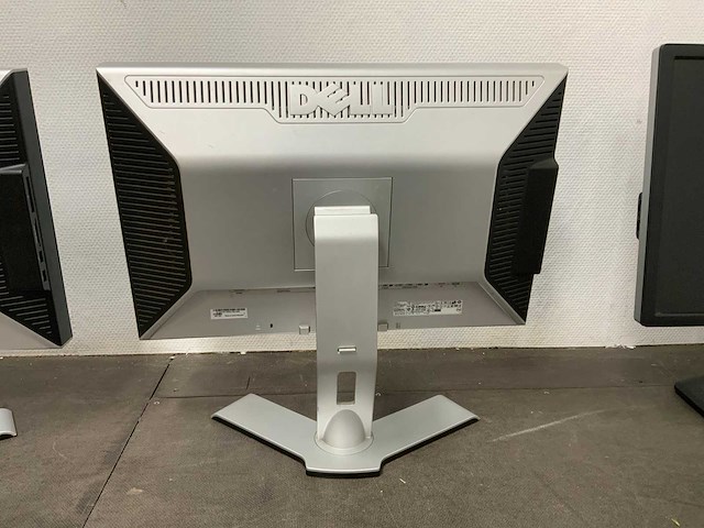 Dell 2407wfpb, w2600, u2412mb monitor (6x) - afbeelding 16 van  20