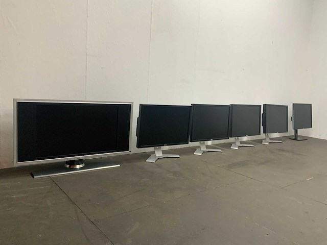 Dell 2407wfpb, w2600, u2412mb monitor (6x) - afbeelding 2 van  20