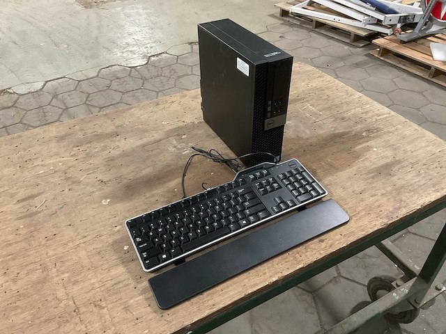Dell 3040 optiplex computer - afbeelding 1 van  4