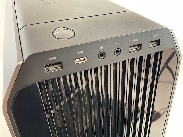 Dell alenware aurora r8, core(tm) i7 9th gen, 32 gb ram (2x16gb), no hdd, nvidia geforce rtx 2080 ti 11 gb workstation - afbeelding 2 van  13