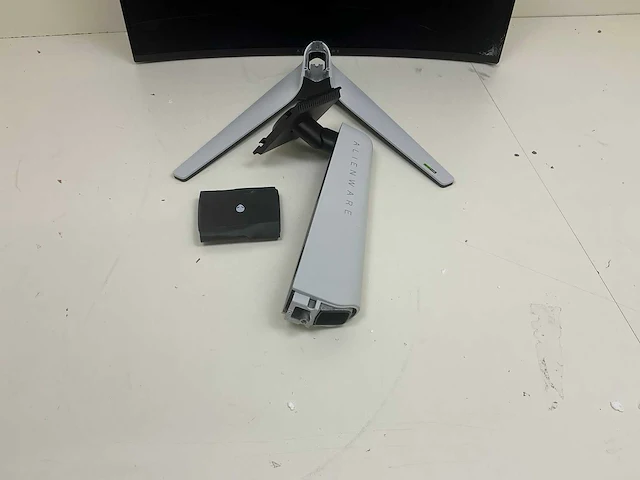Dell aw3225qf 32 inch allienware monitor - afbeelding 3 van  5