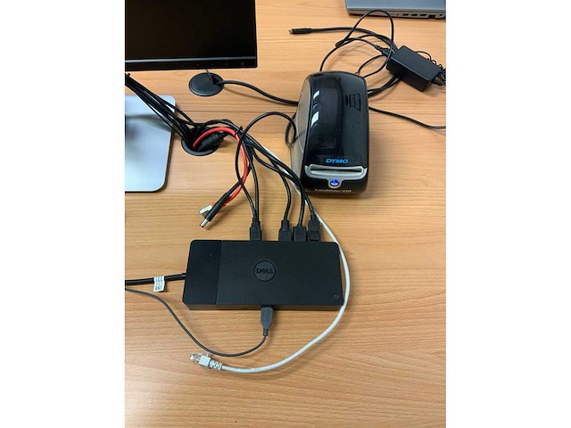 Dell beeldschermen (3x) - afbeelding 4 van  5