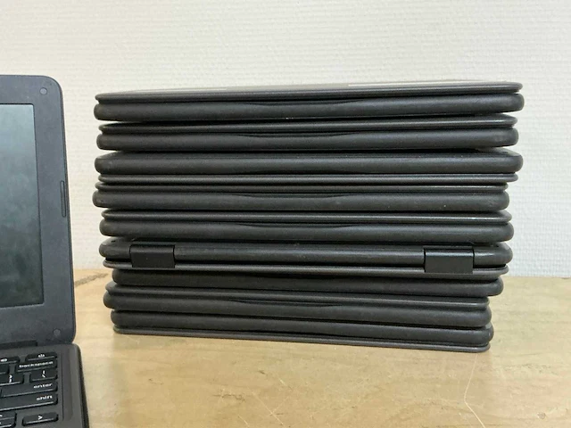 Dell chromebook 3100 laptop (10x) - afbeelding 3 van  3