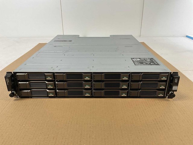 Dell (compellent sc200) - no hdds expansion disk array enclosure - afbeelding 1 van  8