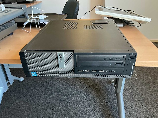 Dell d05d d05002 computer - afbeelding 1 van  2