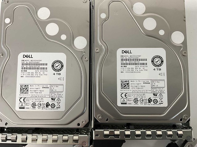 Dell dd3300, xeon(r) silver 4110, 2x 16 gb ram, 4x 4tb sas(mg04sca40eny) rack mount chassis - afbeelding 8 van  9