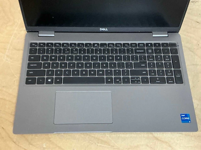 Dell dell latitude 5520 i5-11gen laptop - afbeelding 3 van  4