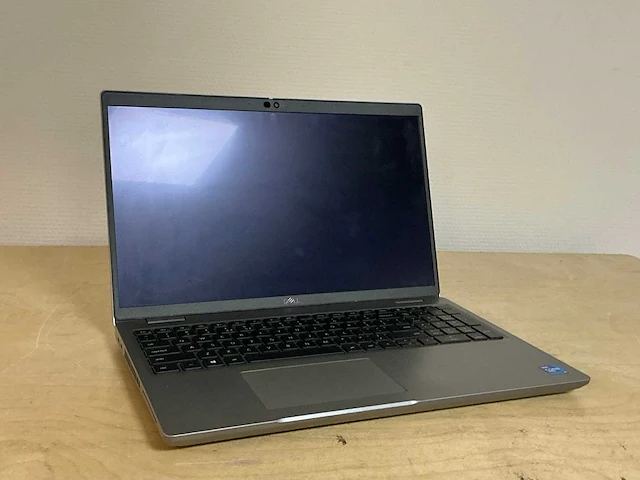 Dell dell latitude 5521 laptop - afbeelding 1 van  4