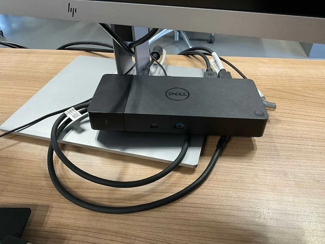 Dell dockingstations met monitoren (2x) - afbeelding 5 van  14