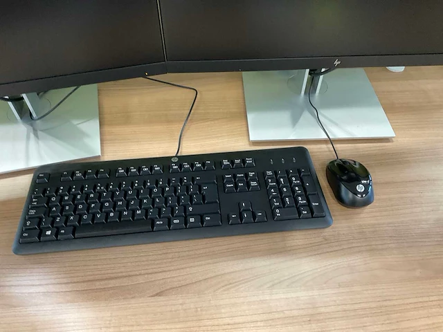 Dell dockingstations met monitoren (2x) - afbeelding 9 van  14