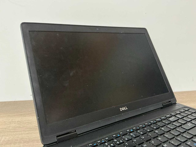 Dell e5590 laptop - afbeelding 3 van  6