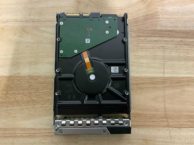 Dell emc exos 7e8 sata 8tb interne hardeschijf (6x) - afbeelding 7 van  7