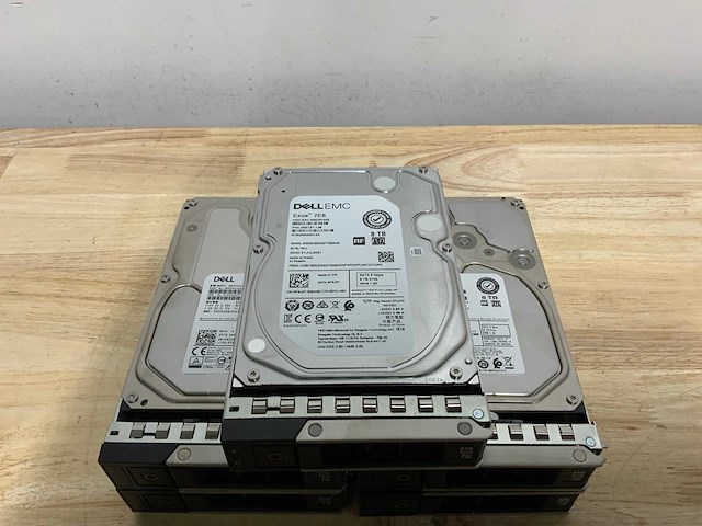 Dell emc exos 7e8 sata 8tb interne hardeschijf (6x) - afbeelding 2 van  4