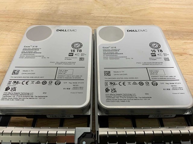 Dell emc exos x18 sas 16tb interne hardeschijf (2x) - afbeelding 2 van  6